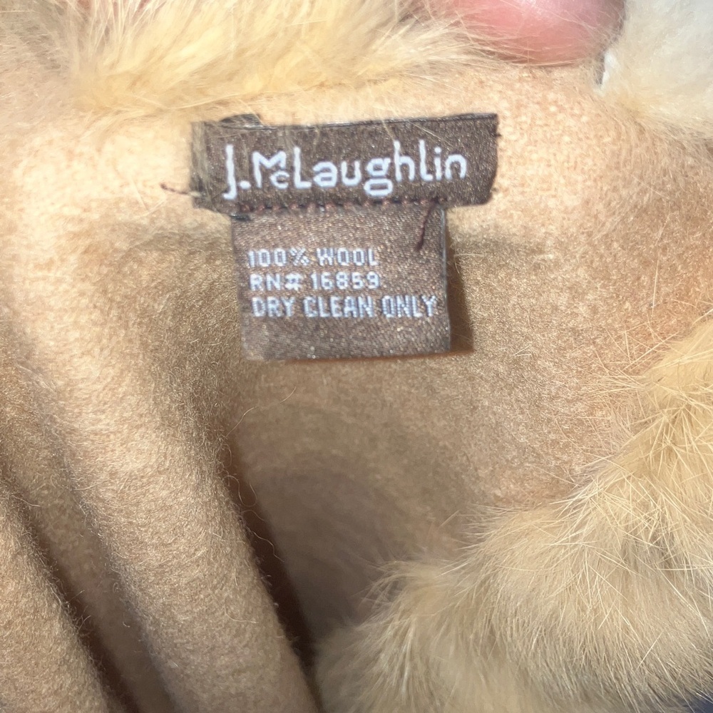 J McLaughlin 100% Wool Tan Faux Fur Trimmed Wrap Poncho - Picture 3 of 3